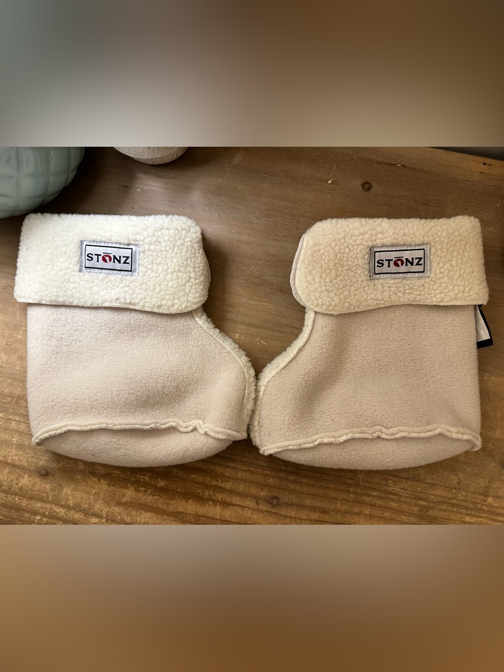Stonz Cream Fleece Liners Size XL-Toddler Like New